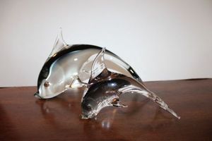 lot 274 image: Murano art glass dolphins