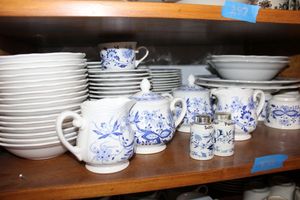 lot 288 image: Blue and white Ironstone dish set
