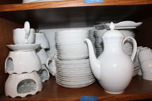 lot 304 image: White KAISER dish set