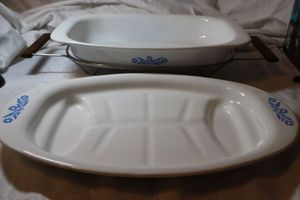 lot 139 image: Blue cornflower Corning Ware platters