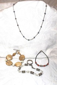 lot 5 image: Jewelry - Sterling Silver items