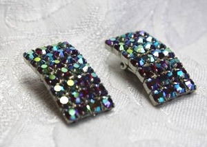 lot 475 image: Prong set Aurora Borealis AB rhinestone rectangular clip earrings with silver finish backs.1.25H