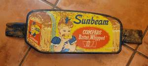 lot 18 image: Vintage 1940s Sunbeam Advertisement Grocery Store Door Handle $$