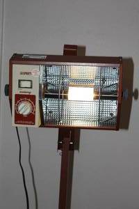 lot 15 image: Vintage 1970s Sperti Sunlamp WORKING