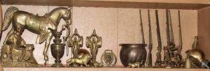 lot 33 image: Vintage Brass Pieces Some from New York and India