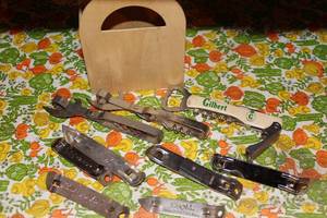 lot 66 image: Vintage Advertising Bottle Openers Lot Including Coors and Jax