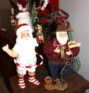 lot 94 image: Two Funky Santas and a Metal Bell