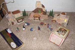lot 92 image: Vintage Dept 56 1987 Complete Little Town of Bethlehem and More