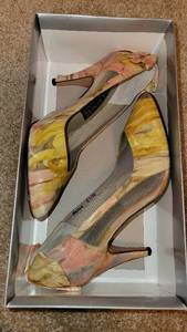 lot 112 image: 12 Pairs of Vintage Shoes in Boxes From Mostly the 70s and 80s