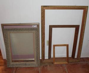 lot 196 image: Lot of Five Ornate Wooden Frames