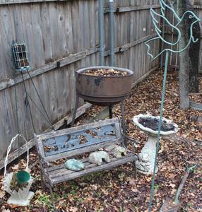 lot 263 image: Selection of Vintage Yard Art