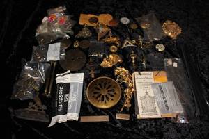 lot 240 image: Clock Movements and More