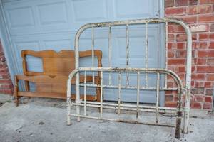lot 266 image: Two Vintage Full Size Head Boards and Foot Boards
