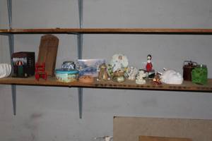 lot 290 image: Lot of Knick Knacks