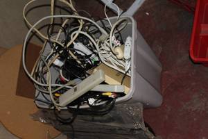 lot 277 image: Lot of Misc Cords and Powerstrips In Tub