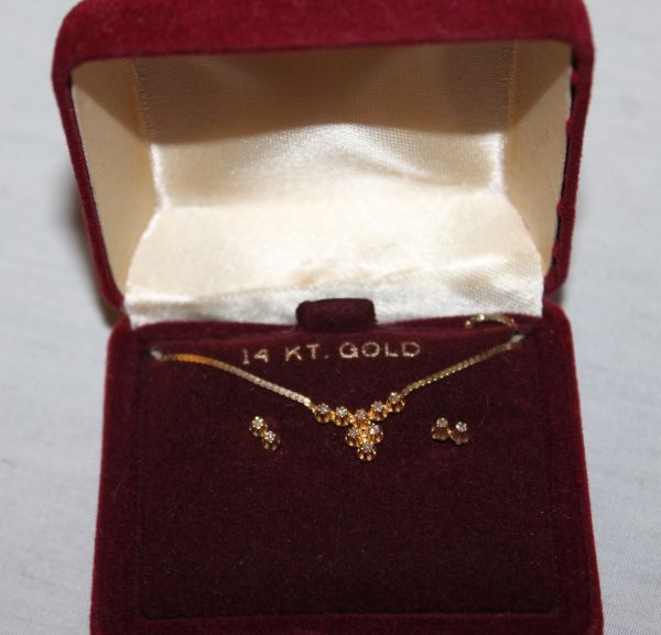 lot 2 image: 14KT Gold with Diamonds Necklace and Earring gift set in Box