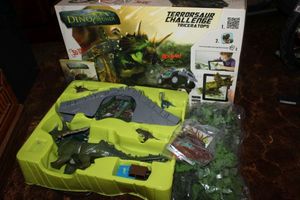 lot 21 image: Terrorsaur Challenge Toy