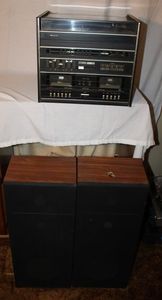 lot 114 image: Stereo System with a record Player and Pair of Speakers, See photos