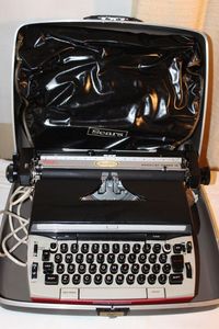 lot 172 image: Sears Electric Typewriter Appears in Great Condition, No Ink Ribbon
