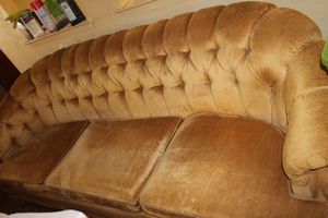 lot 185 image: Vintage Button tufted, Sofa MUST BRING HELP LOADING Matches 186