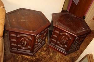 lot 189 image: TwoMatching End Tables