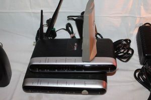 lot 290 image: Wireless Routers
