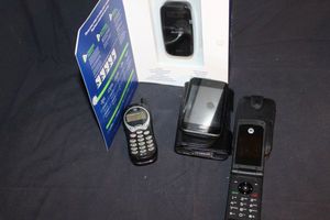lot 440 image: Vintage Cell Phones