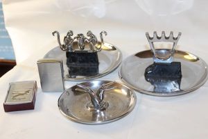 lot 444 image: Vintage Zippos and More