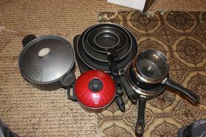 lot 145 image: Teflon coated cookware