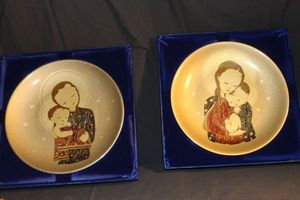 lot 408 image: Two Limited Edition Schmid Collectors Plates Serenity Inspired by Berta Hummel and Tranquility by Sister Berta Hummel