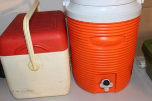 lot 580 image: Two Coolers
