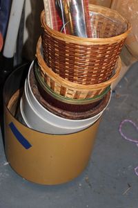 lot 582 image: Baskets and pots