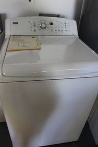 lot 612 image: Kenmoore Oasis Washing Machine