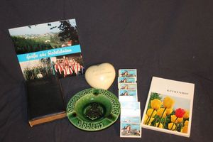 lot 460 image: Misc Items, Icluding Journals, Writing Tablets, an and Luggage Straps and Tags