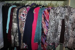 lot 468 image: Womens Clothing