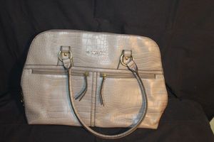 lot 475 image: Womens Purse Liz Claborne