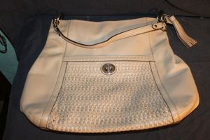 lot 478 image: Womens Purse Coach