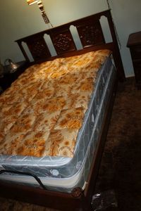 lot 496 image: Full Size Adjustable Bed as Pictured Matches 499 &amp 482