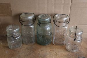 lot 551 image: Vintage Canning Jars Ball and Atlas