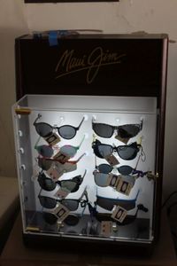 lot 598 image: Sunglass Display with Sunglasses
