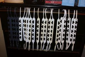 lot 622 image: Drop Hangers