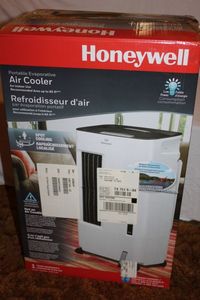 lot 94 image: Honeywell Room Air Cooler