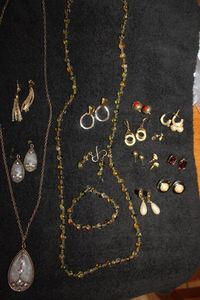 lot 372 image: Jewelry Womens, Necklaces, Earrings and Bracelets