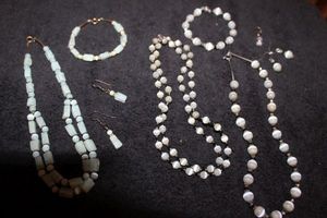 lot 385 image: Jewelry Vintage Beaded Earrings, Bracelets and Necklaces, possibly a Jadeite Set&nbsp