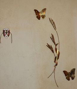 lot 656 image: Vintage Wall Decor