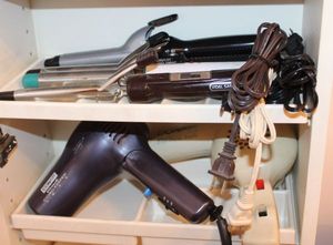 lot 49 image: Womens Hair Styling Devices