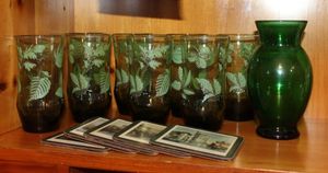 lot 82 image: Vintage Libbey 12 Oz Glass Tumblers Raised Green Leaves Pattern Set of 8 Coasters and Green Vase