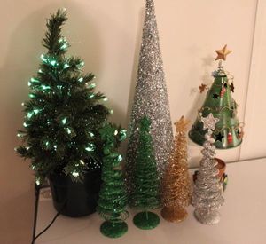 lot 94 image: Table Top Christmas Dcor including Fiber Optic Tree