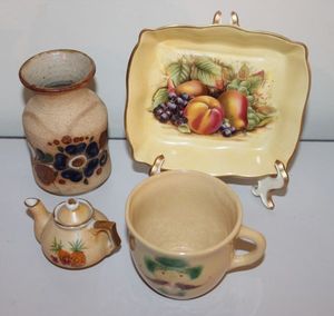 lot 96 image: Hand Painted Dcor Pieces