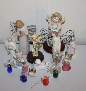lot 109 image: Angel Collection including Will Tree and Blown Glass Angles